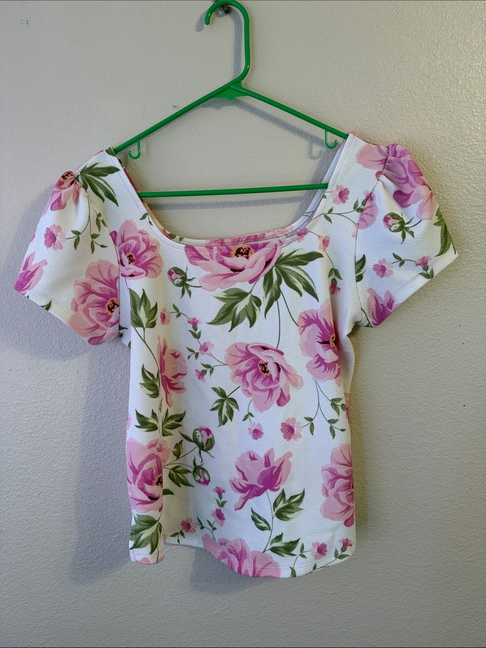 LuLaRoe White Scoop Neck Top with Pink Floral Print